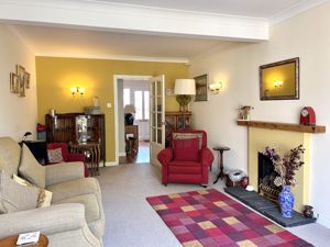 Sitting Room- click for photo gallery